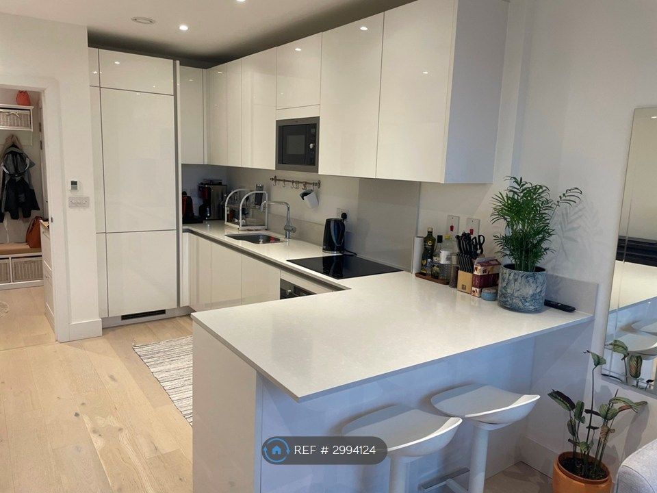 Property photo 1 of 18 Kitchen