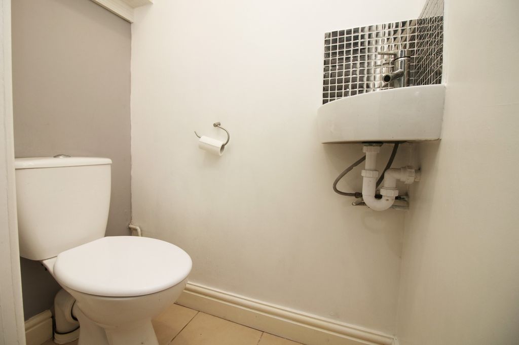 Additional image 7 of 3 bed end terrace house for saleRadcliffe Road, Fleetwood FY7