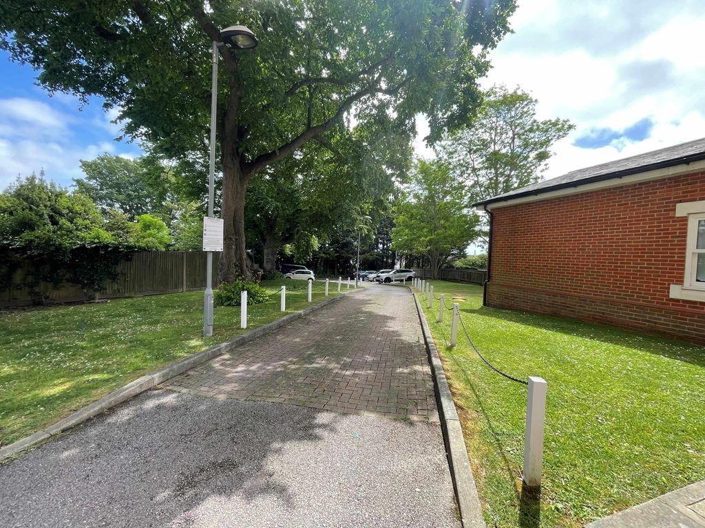 Property photo 2 of 7