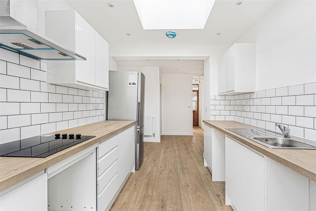 Property photo 1 of 13 9_76959.Jpg