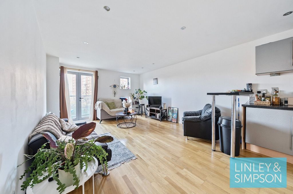 Property photo 1 of 11 Picture No. 04