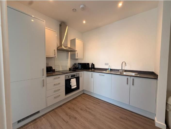 Property photo 2 of 6 Kitchen