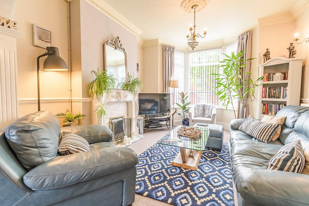 Property photo 2 of 29 Living Room