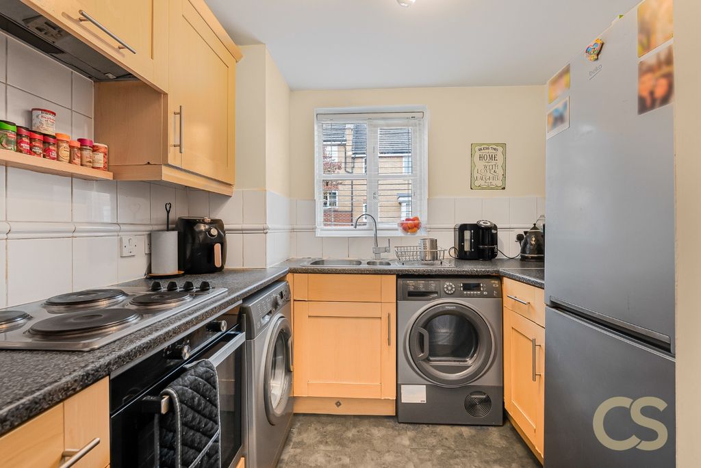 Property photo 3 of 15 4632975