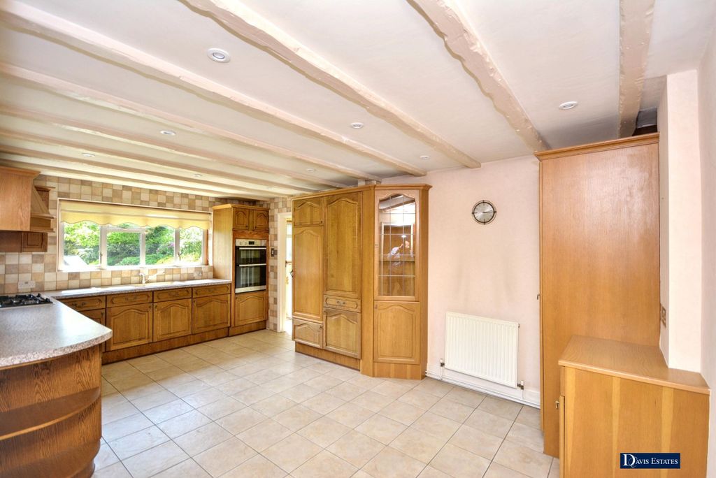 Property photo 3 of 24