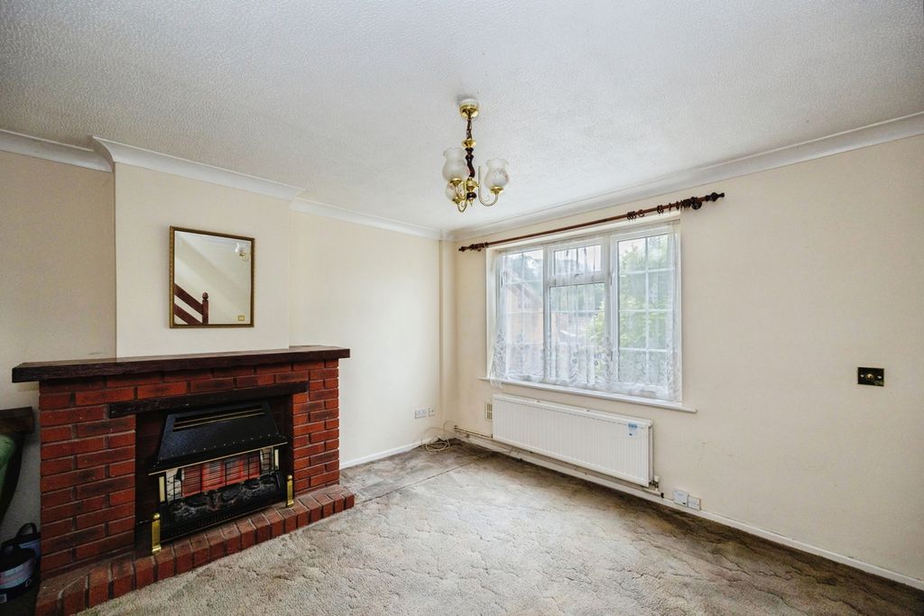 Property photo 3 of 16 Photo