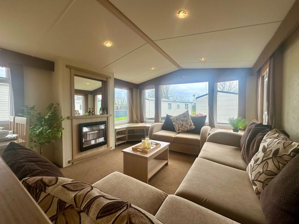 Property photo 1 of 6 Moselle Lounge