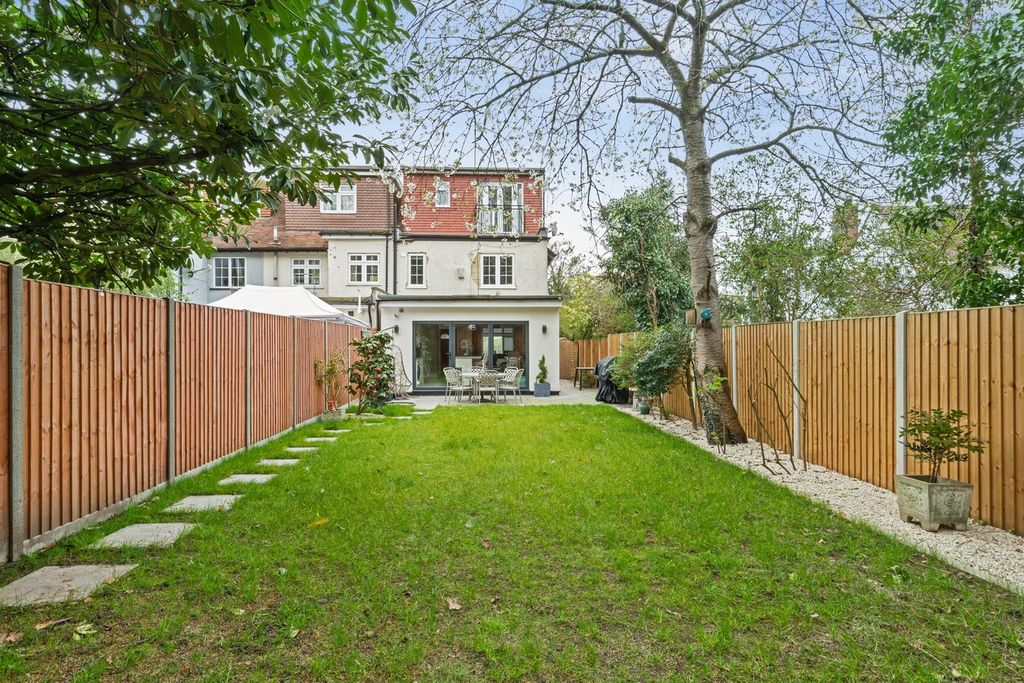 Property photo 2 of 12