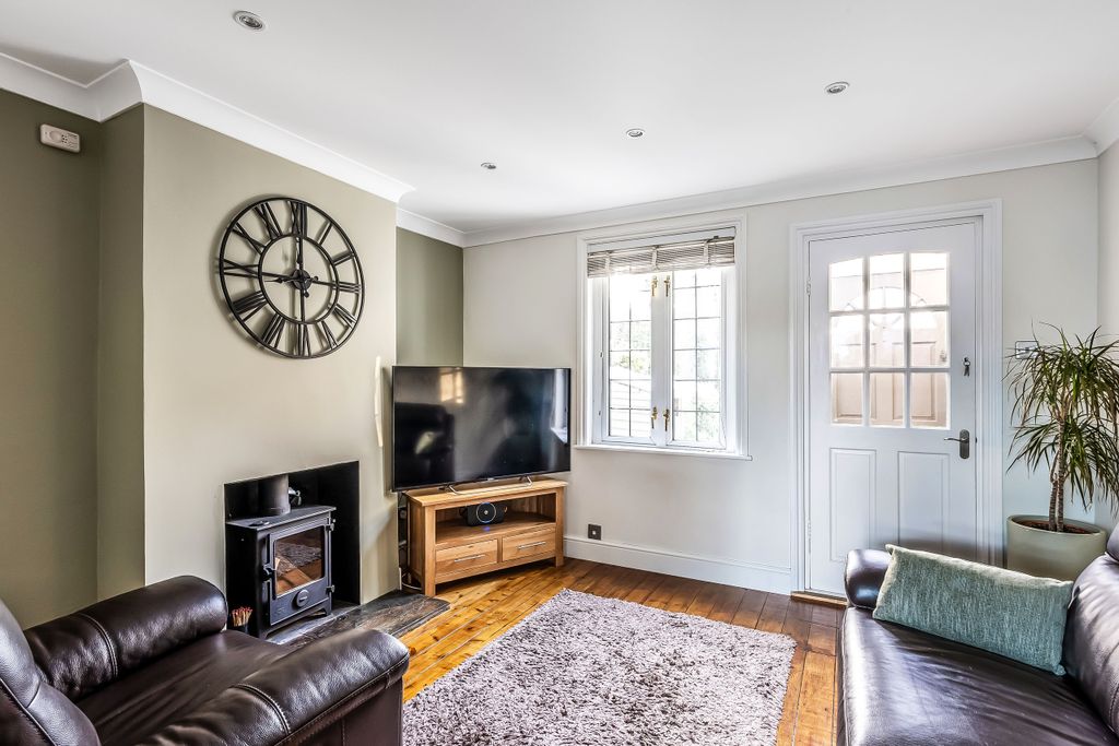 Property photo 3 of 34 3-Uckfield-Cottage-27