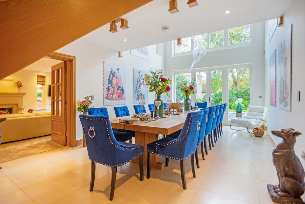 Property photo 2 of 15 Burleigh Road