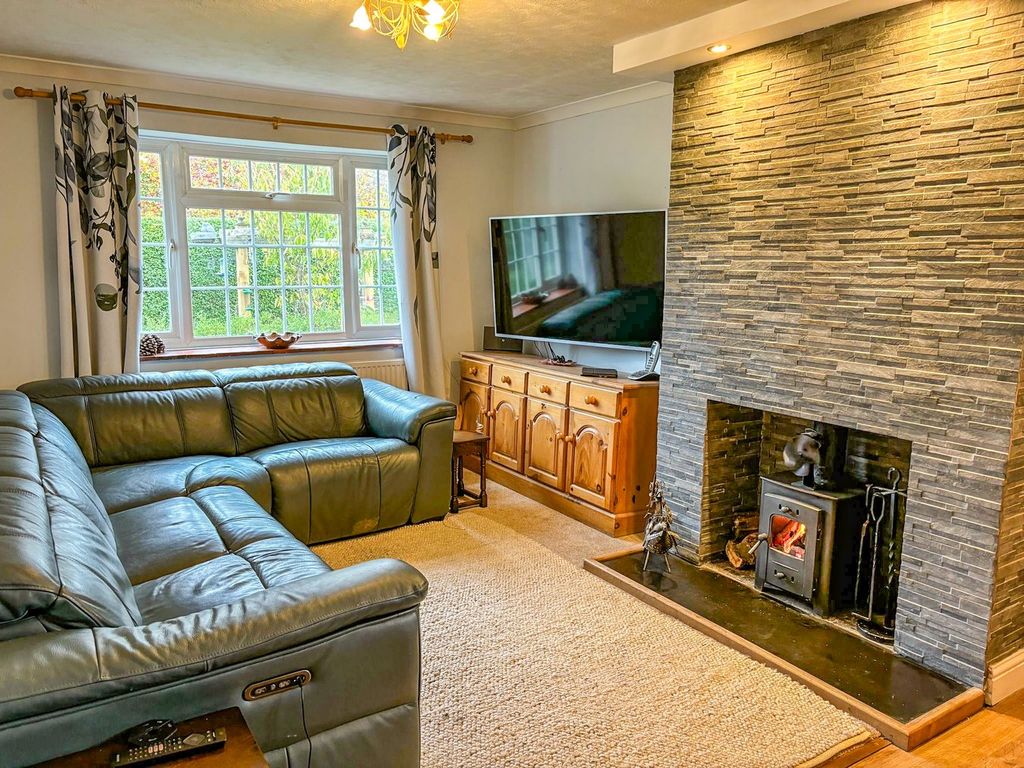 Property photo 3 of 20