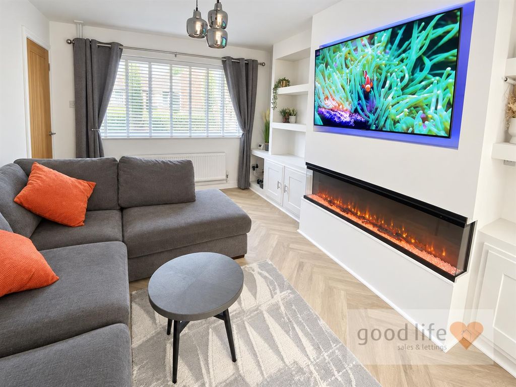 Property photo 2 of 13 20260915_081347819_Ios111 Galashiels Road.Jpg