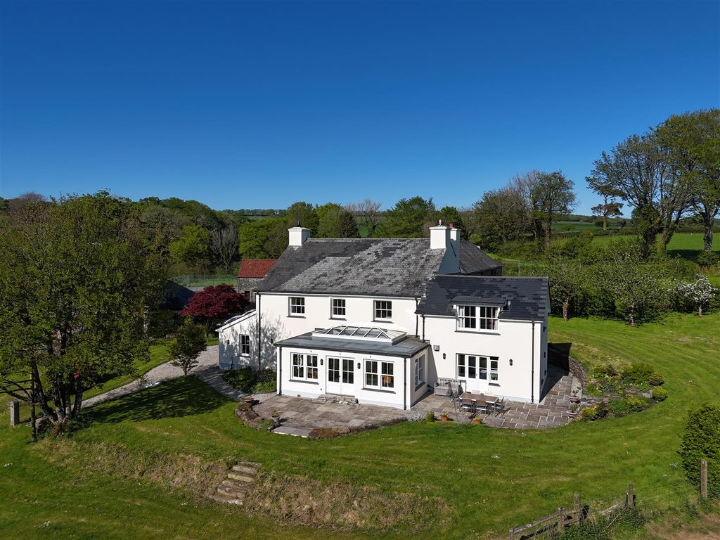 Property photo 2 of 53 Pittescombe House