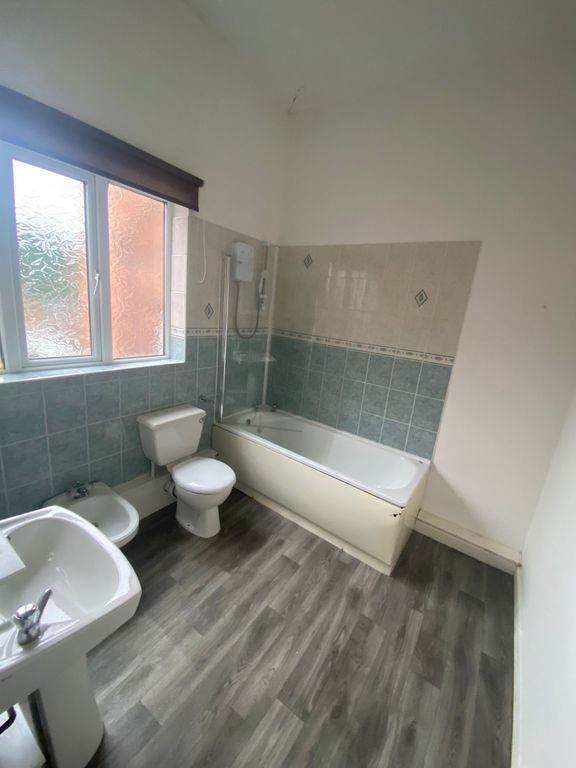 Property photo 2 of 4 Bathroom