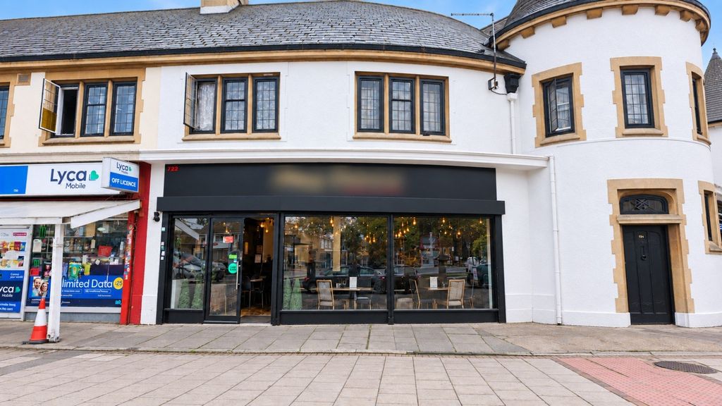 Property photo 1 of 4 Established Restaurant To Let In Hounslow