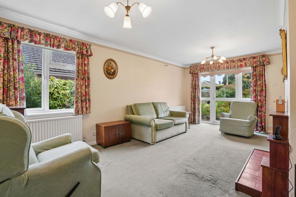 Property photo 3 of 14