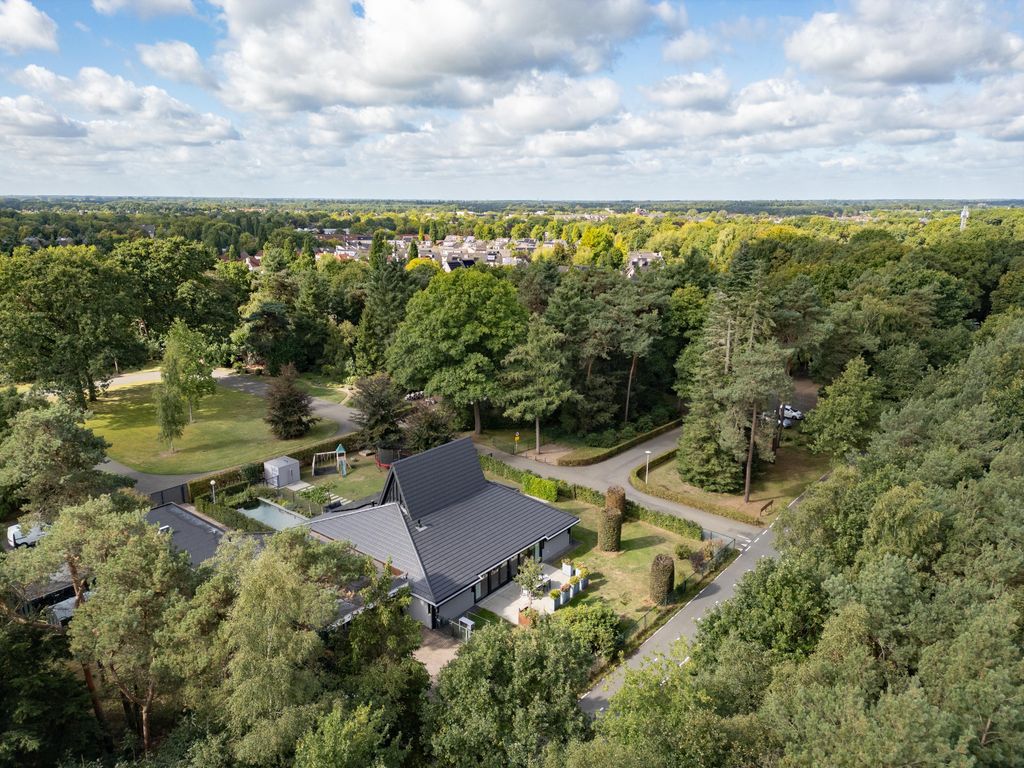 Property photo 2 of 71