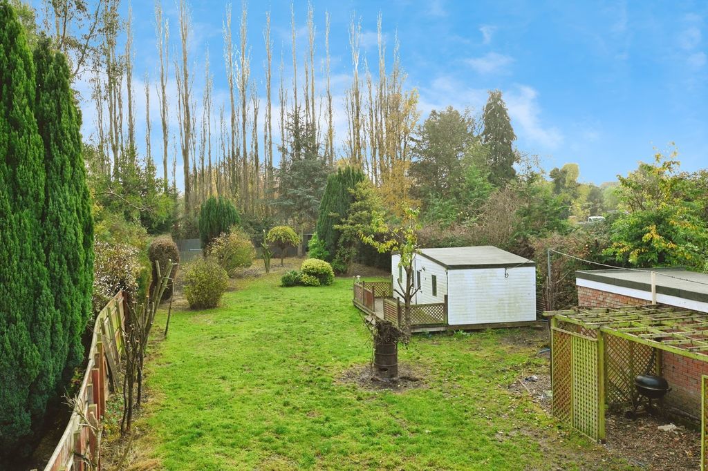 Property photo 2 of 17 Photo