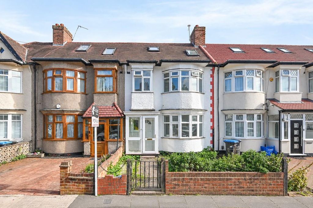 Property photo 1 of 11