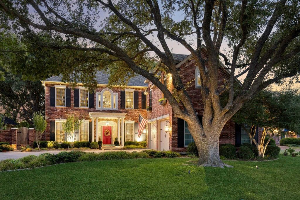 Property photo 1 of 31