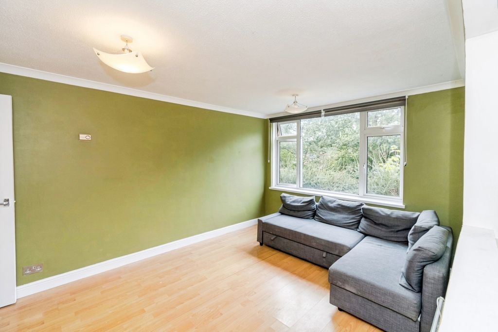 Property photo 2 of 16 Pbox-Img.Jpg