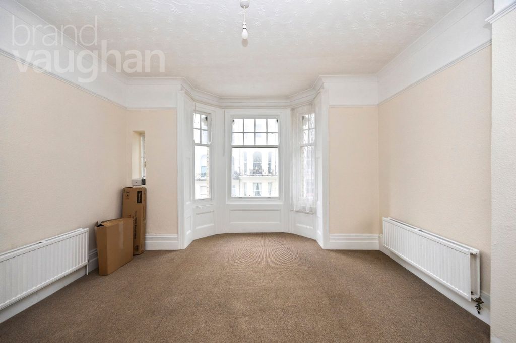 Property photo 3 of 16 Picture No. 10