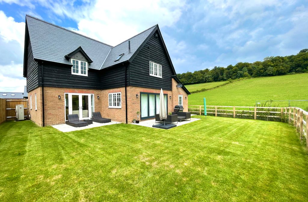 Property photo 1 of 12 Image