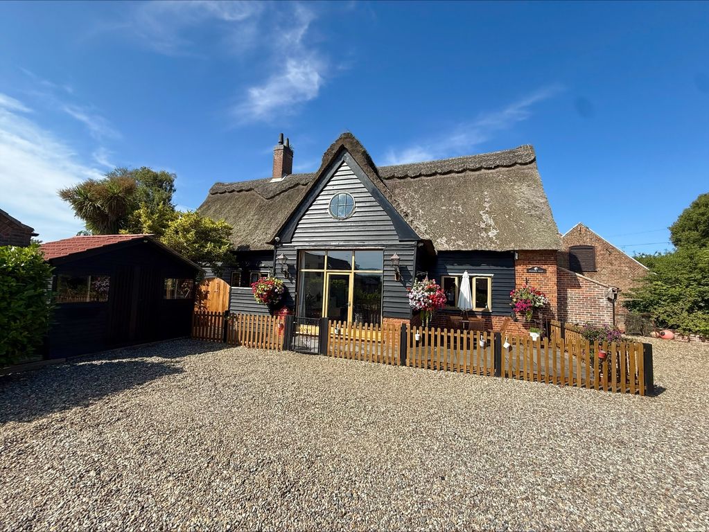 Property photo 1 of 24