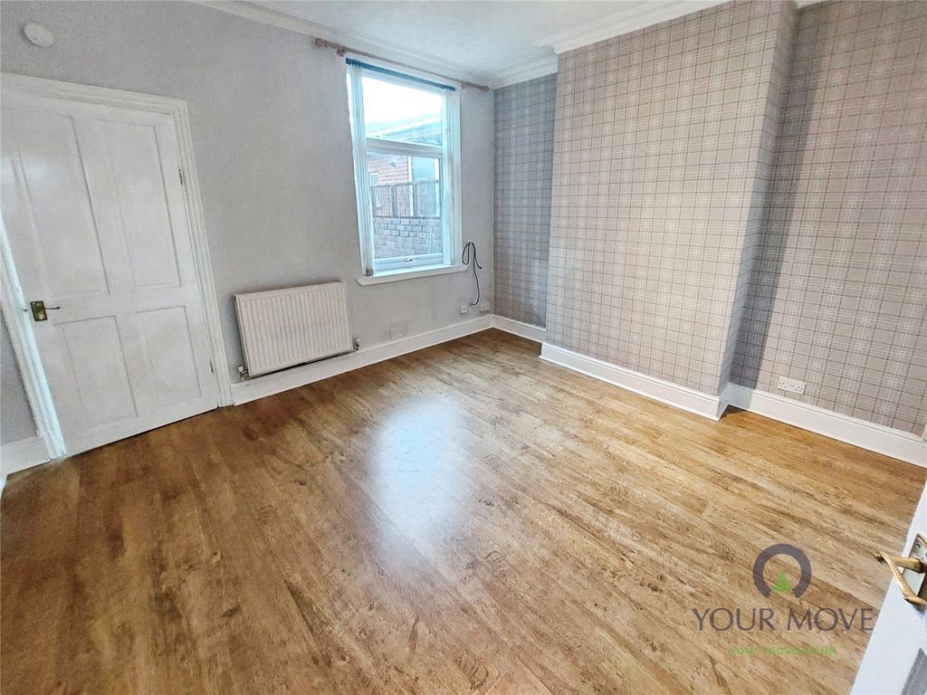 Property photo 3 of 12 Rear Reception