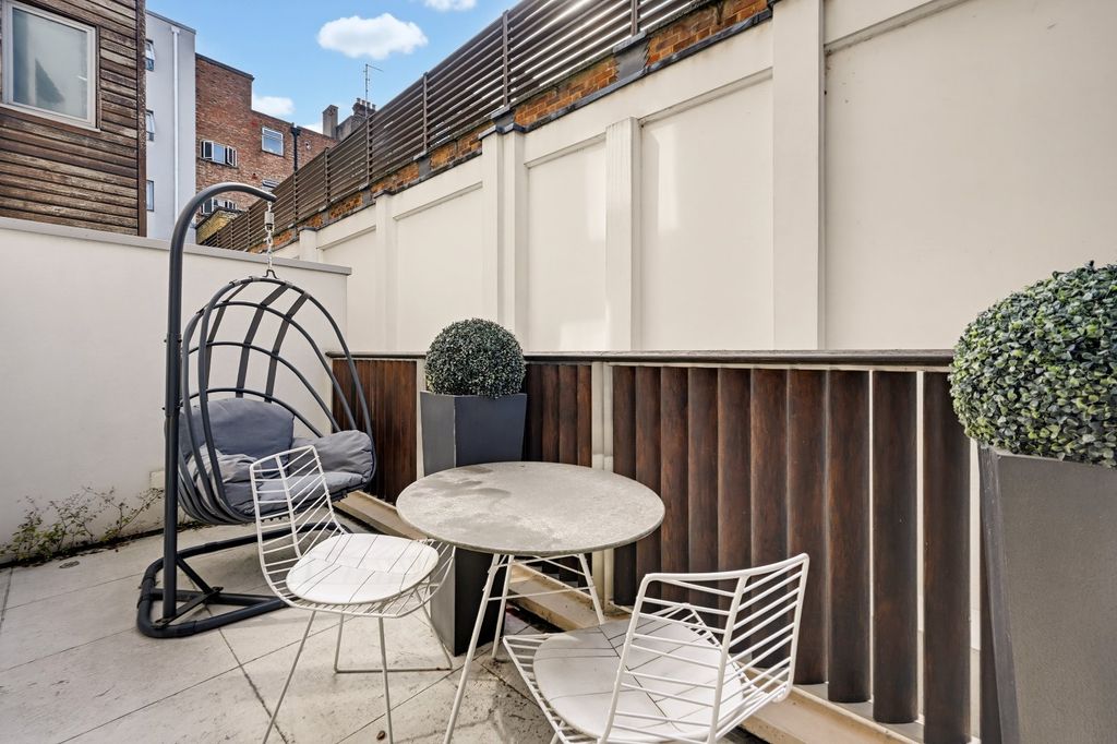 Property photo 3 of 16 Patio