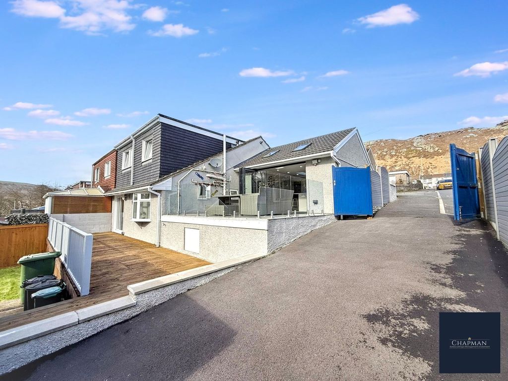 Property photo 1 of 30