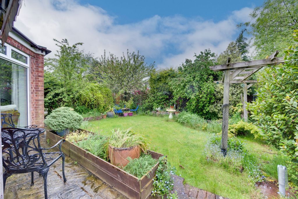 Property photo 2 of 23