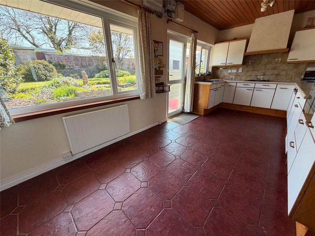 Property photo 3 of 24 Picture No. 18