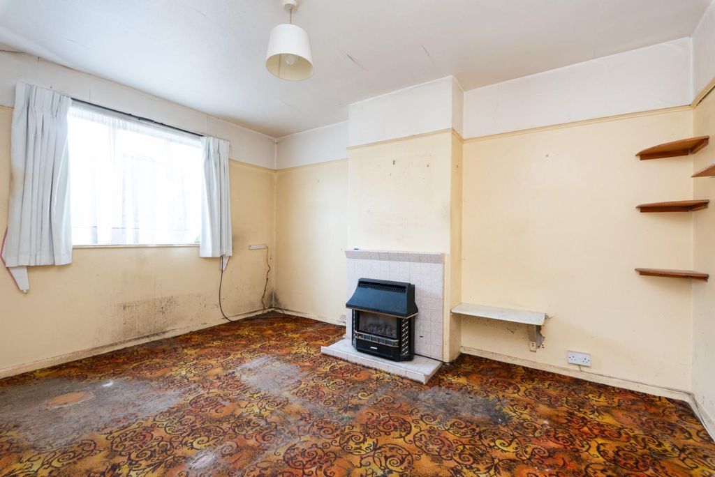 Property photo 2 of 16 Living Room.Jpg