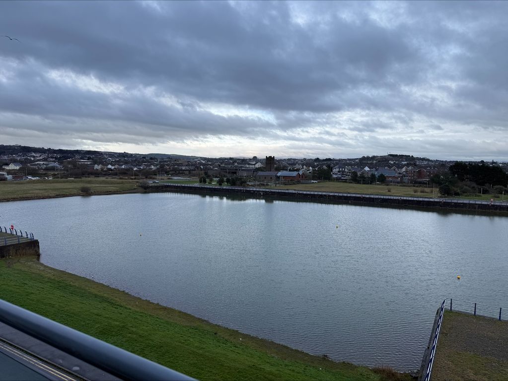 Property photo 3 of 13