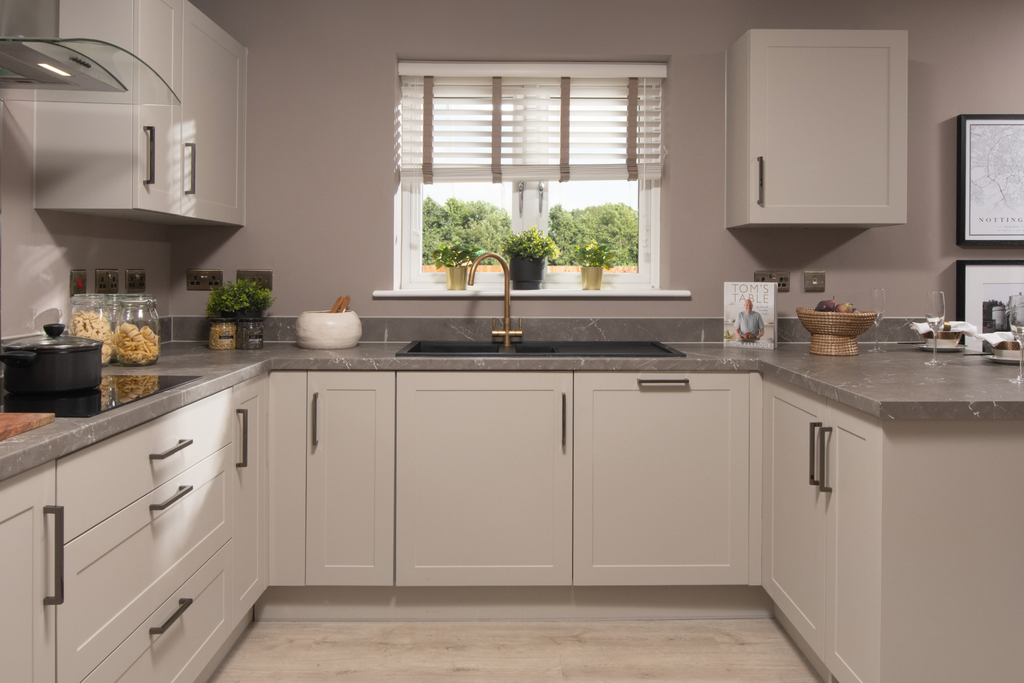 Property photo 2 of 10 Guelder Rose Kitchen