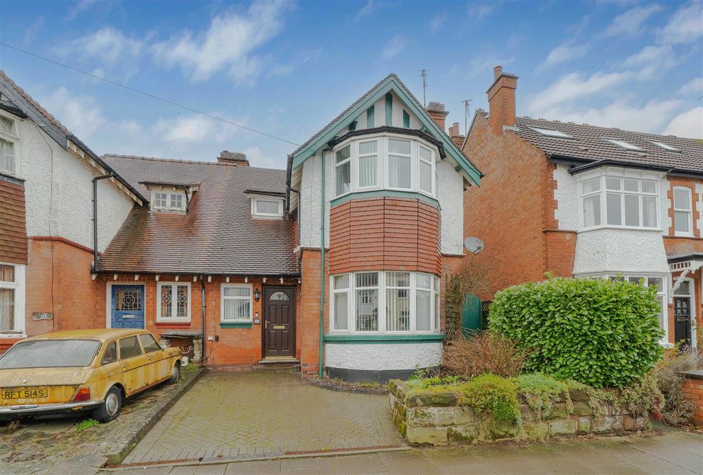 Property photo 1 of 20 Front