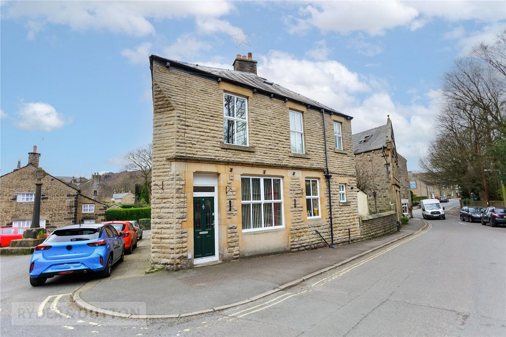 Property photo 3 of 36 Front