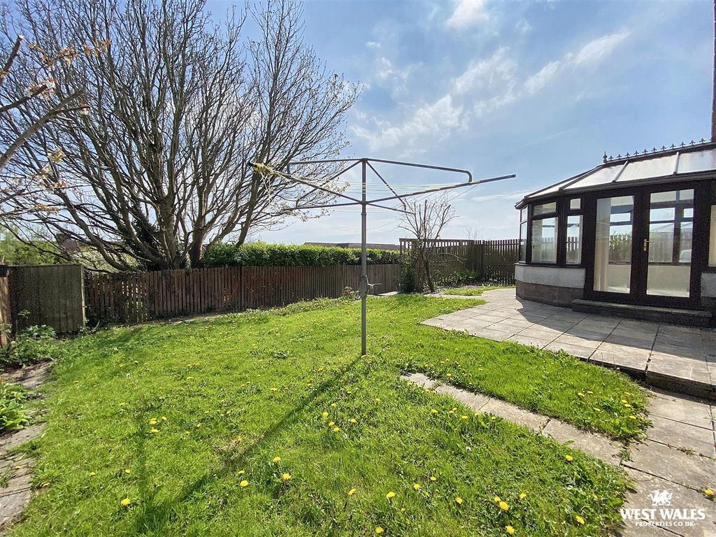 Additional image 21 of 3 bed detached bungalow for saleCenarth Close, Pembroke Dock SA72