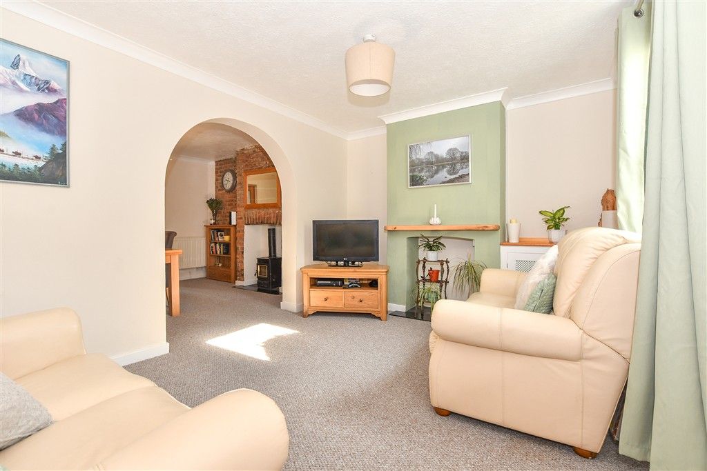 Property photo 2 of 13 Lounge