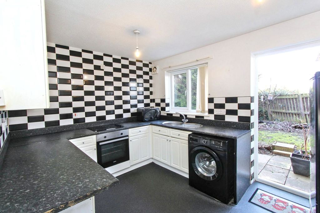 Property photo 2 of 9