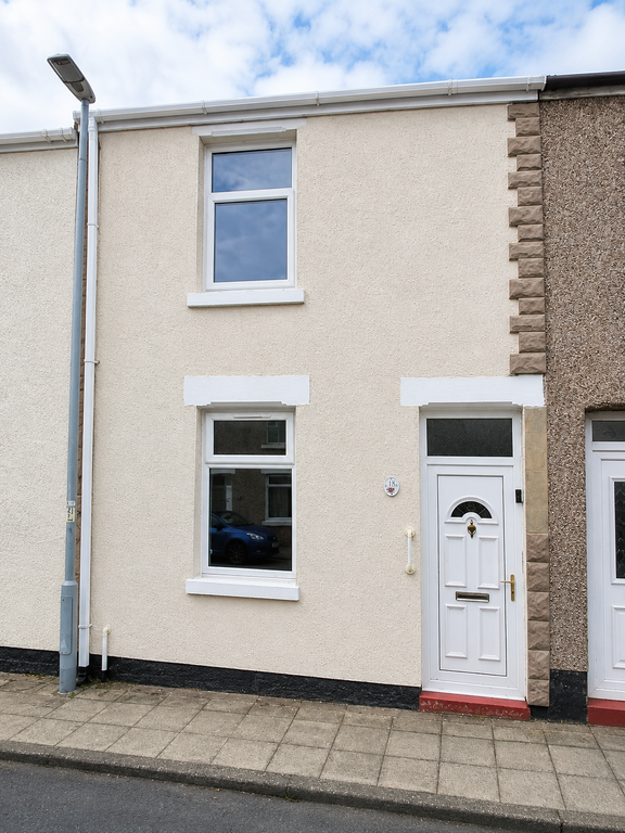 Property photo 1 of 11
