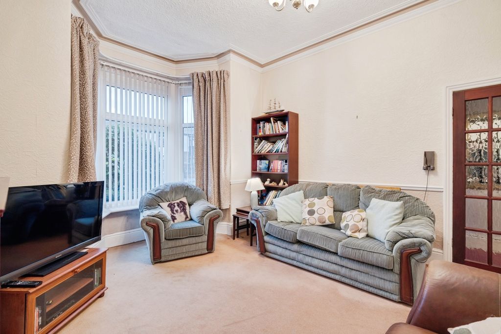 Property photo 3 of 20 Pbox-Img.Jpg