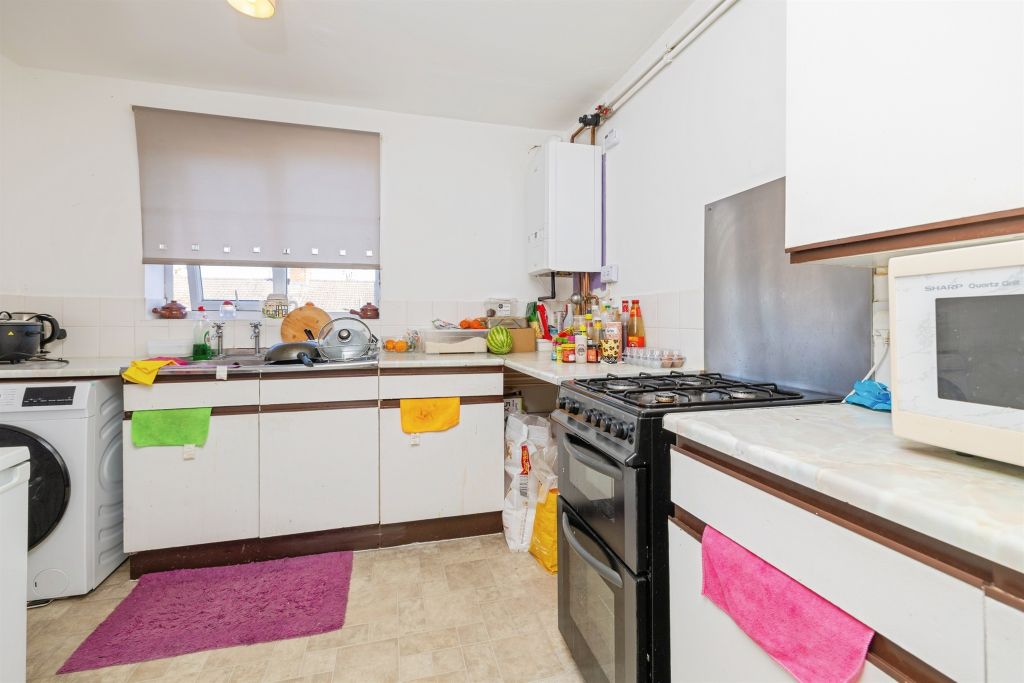 Property photo 2 of 12