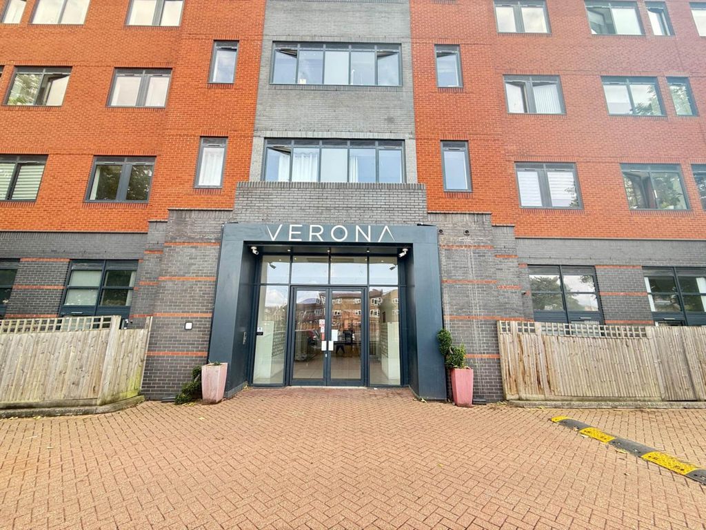 Property photo 1 of 8
