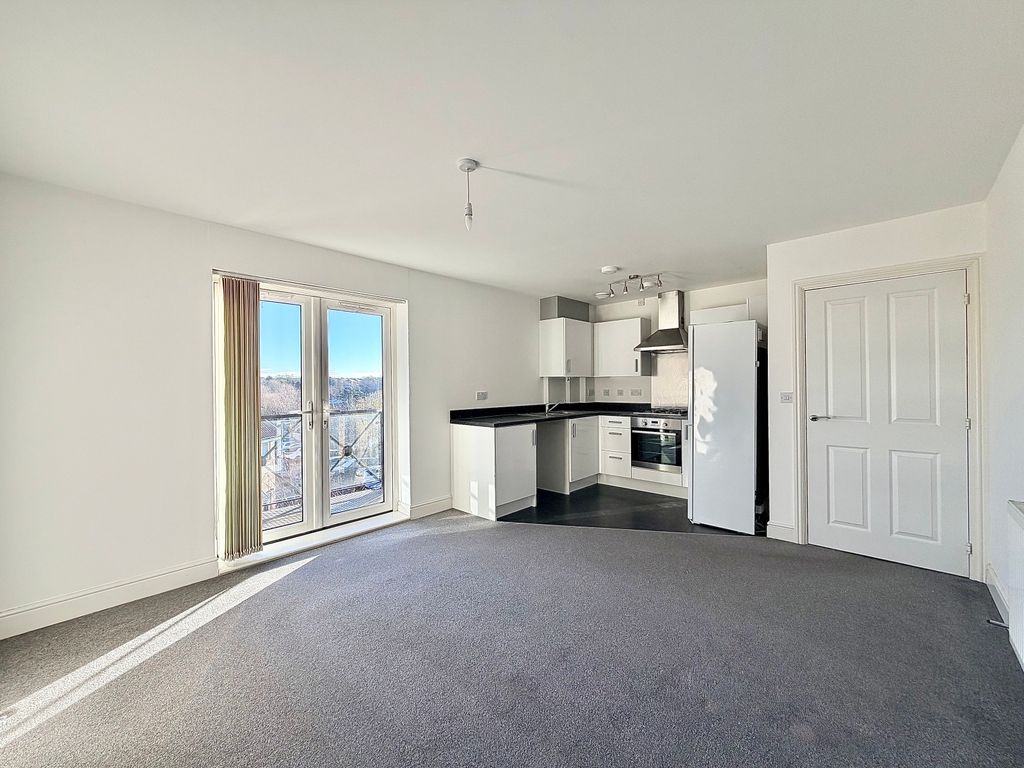 Property photo 2 of 9 Living Area/Kitchen