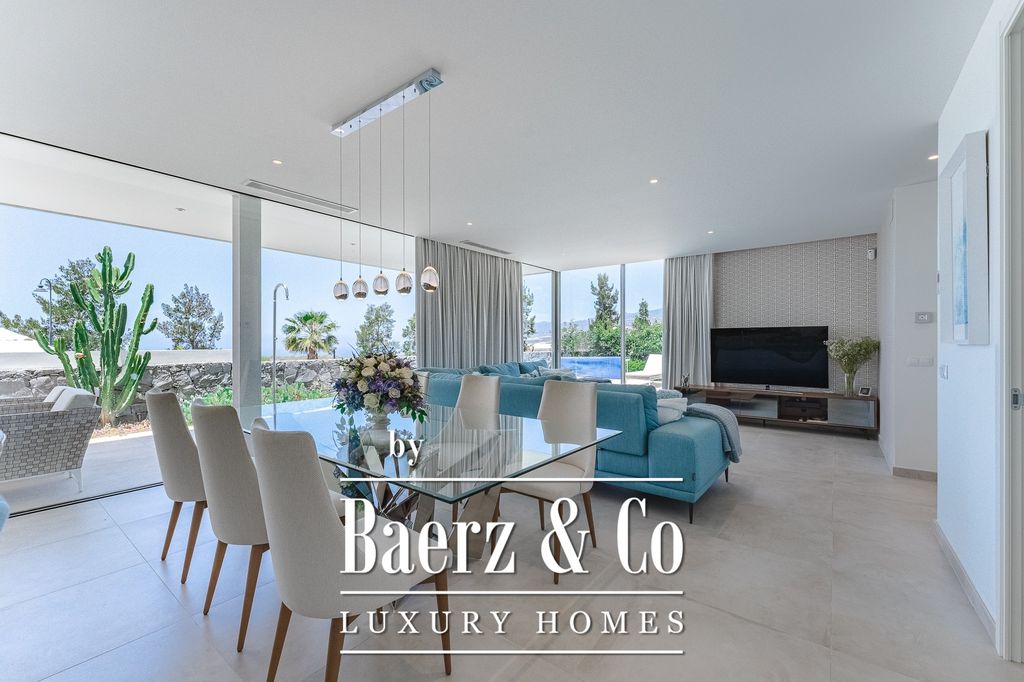 Property photo 3 of 52