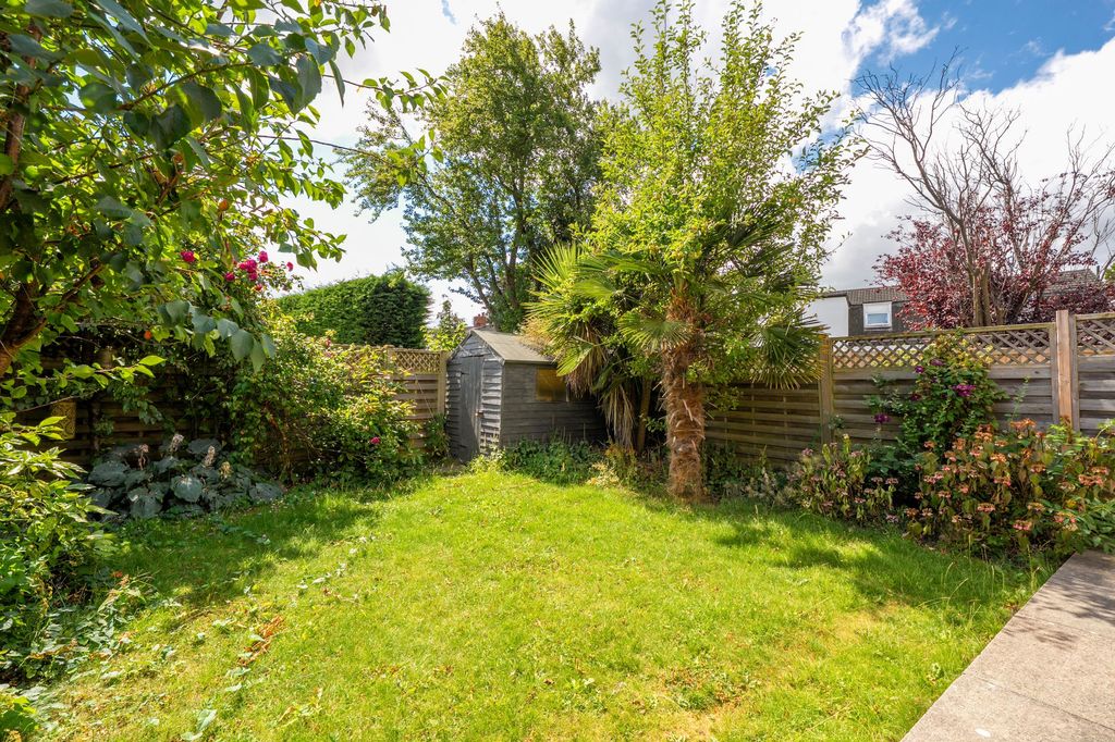 Property photo 3 of 14