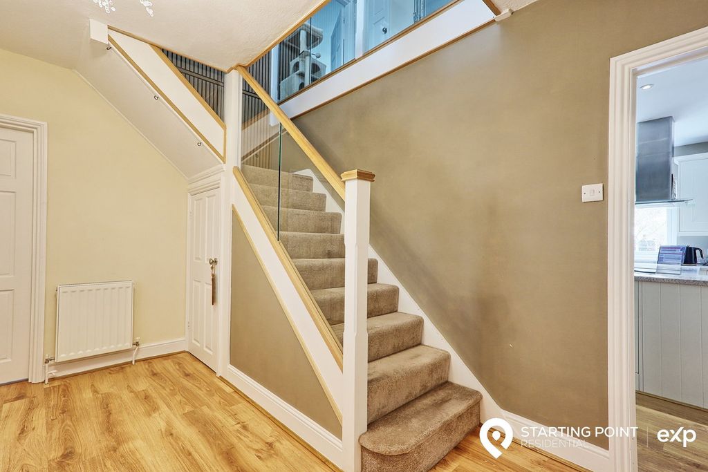 Property photo 2 of 38