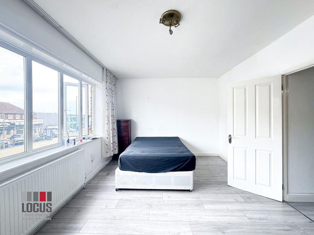 Property photo 3 of 6 Photo 3